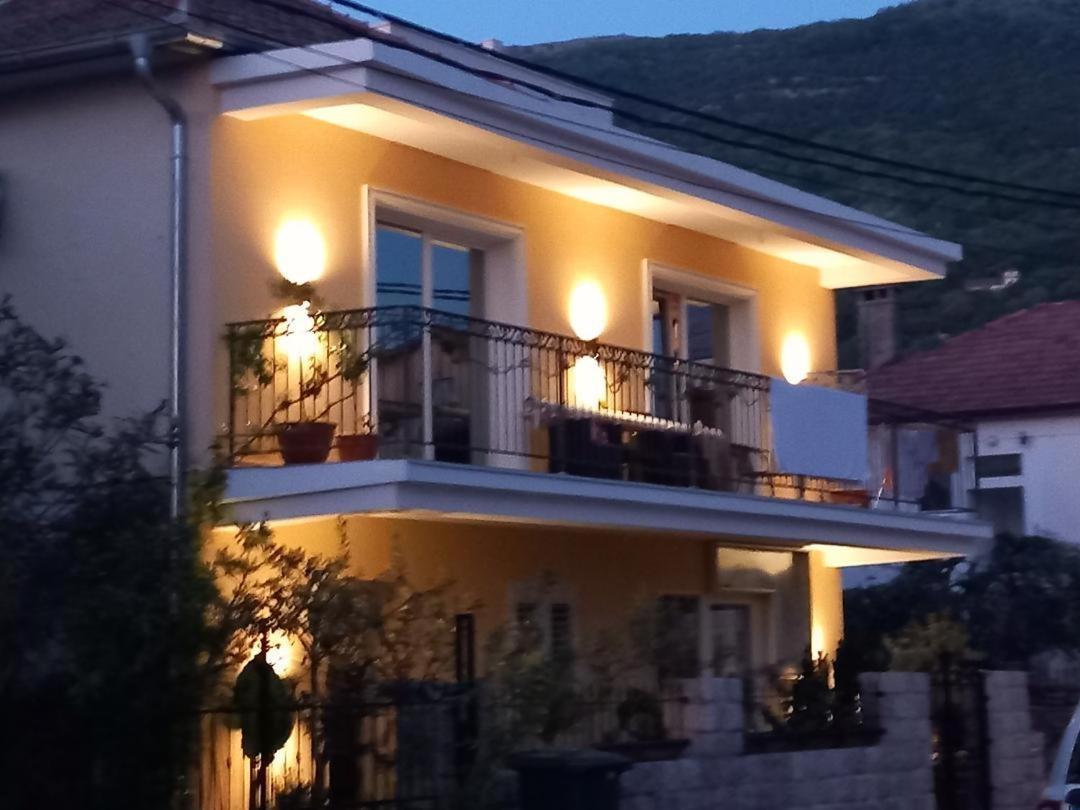Apartment Edita Tivat Zewnętrze zdjęcie