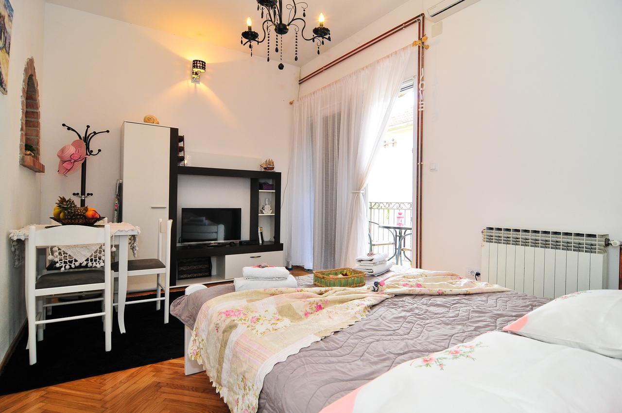 Apartment Edita Tivat Zewnętrze zdjęcie