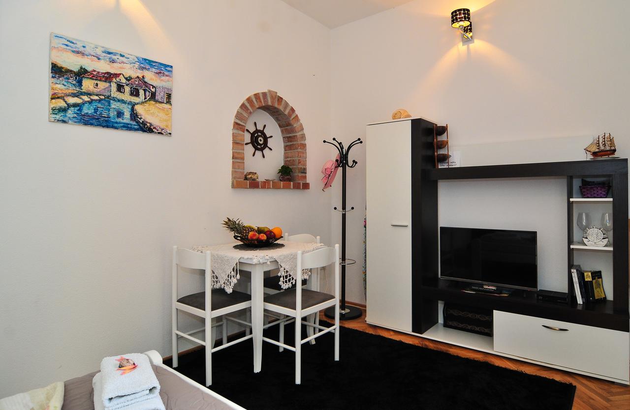 Apartment Edita Tivat Zewnętrze zdjęcie