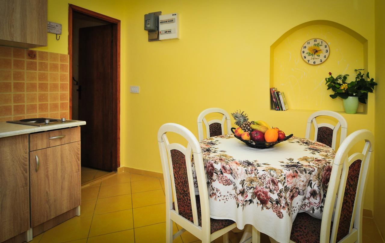 Apartment Edita Tivat Zewnętrze zdjęcie